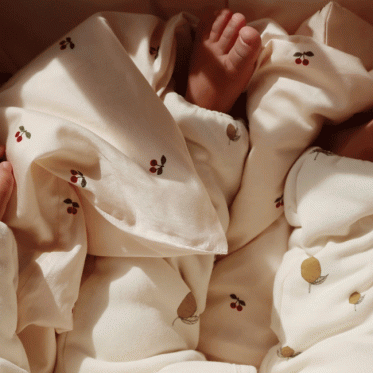 Sengetøj og sengerand