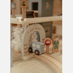 Little Dutch Garage